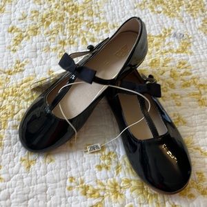 NWT ZARA Black leather T strap shoes size 12 1/2 (30)